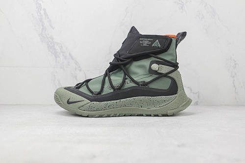Nike ACG