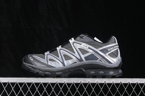 Salomon Xt Quest Trail Running Shoes