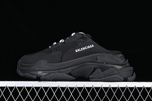 Balenciaga Triple S