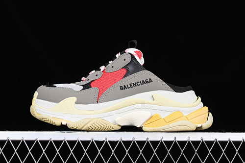 Balenciaga Triple S