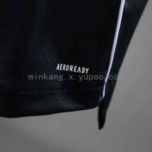 Mercedes-AMG F1 Petronas Formula One Team Technician Suit